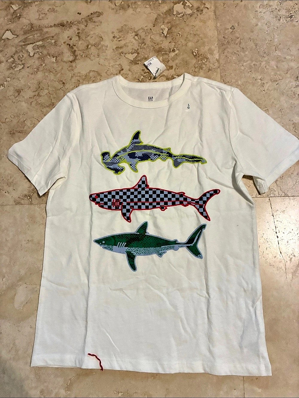 NWT Gap Boys Large Shark Graphic T-Shirt